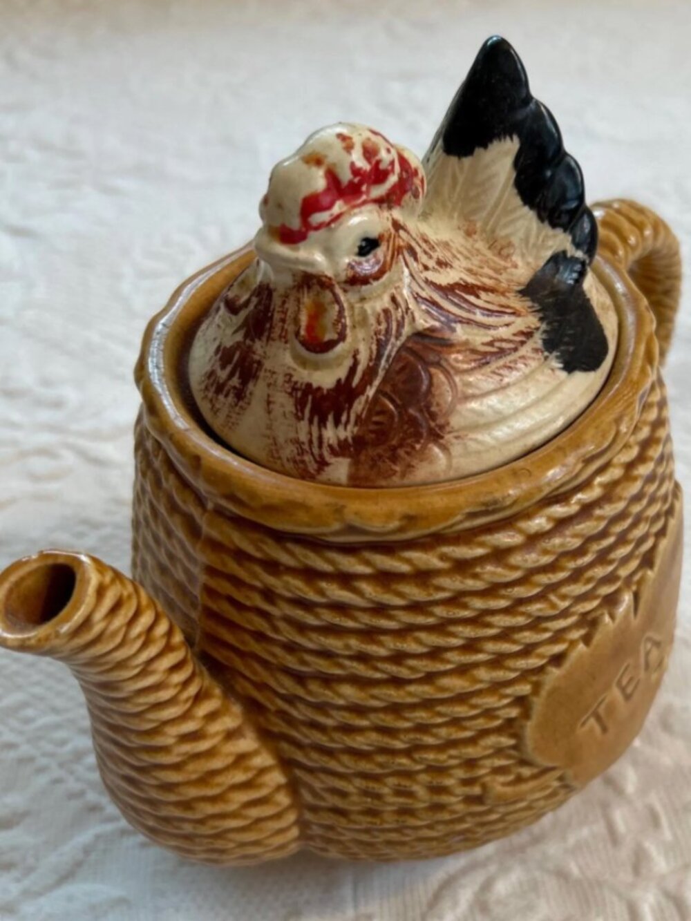 vintage tea pot Rossini rooster nest
